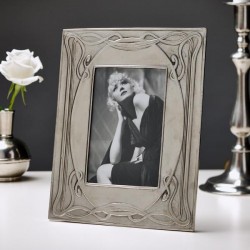 Art Nouveau-Style Luigi Rectangular Frame - 19 x 23.5 см  